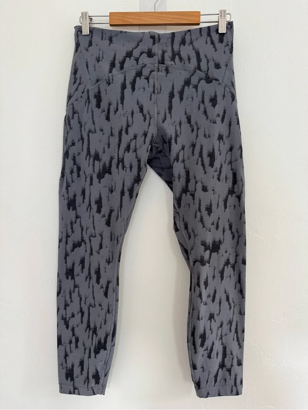 Lululemon InStill High-Rise Tight 25